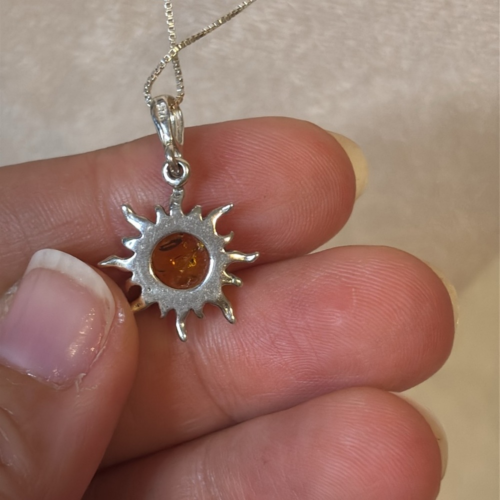 NEW 925 Genuine Amber Sun Pendant Sterling Silver - Picture 6 of 9